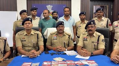 लगातार हो रही 08 चोरी की वारदातों का दुर्ग पुलिस ने किया पर्दाफाश, दो आरोपी गिरफ्तार 1 लगातार हो रही 08 चोरी की वारदातों का दुर्ग पुलिस ने किया पर्दाफाश, दो आरोपी गिरफ्तार