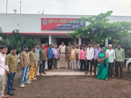 ई-रिक्शा एवं ऑटो चालकों की बैठक आयोजित कर साइबर सुरक्षा, यातायात नियमों, नशा मुक्ति एवं जनजागरूकता का दिया गया संदेश