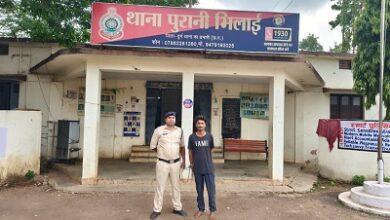 भिलाई-03 श्मशान घाट के पास धारदार हथियार लेकर आम नागरिकों को भयभीत करने वाला आरोपी गिरफ्तार... 6 भिलाई-03 श्मशान घाट के पास धारदार हथियार लेकर आम नागरिकों को भयभीत करने वाला आरोपी गिरफ्तार...