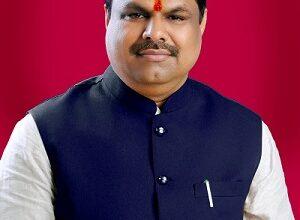 मंत्री गजेंद्र यादव की पहल से दुर्ग में वाणिज्यिक विवादों के त्वरित निपटारे के लिए विशेष न्यायालय की होगी स्थापना 9 मंत्री गजेंद्र यादव की पहल से दुर्ग में वाणिज्यिक विवादों के त्वरित निपटारे के लिए विशेष न्यायालय की होगी स्थापना