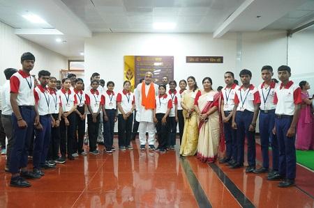 दुर्ग ग्रामीण क्षेत्र के स्कूली बच्चों ने देखी छत्तीसगढ़ विधानसभा की कार्यवाही... 1 दुर्ग ग्रामीण क्षेत्र के स्कूली बच्चों ने देखी छत्तीसगढ़ विधानसभा की कार्यवाही...