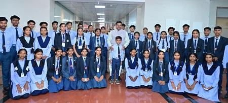 विधानसभा लोकतंत्र की सबसे बड़ी पाठशाला, विद्यार्थियों का यहां आना प्रेरणादायी – शिक्षा मंत्री गजेन्द्र यादव... 1 विधानसभा लोकतंत्र की सबसे बड़ी पाठशाला, विद्यार्थियों का यहां आना प्रेरणादायी – शिक्षा मंत्री गजेन्द्र यादव...