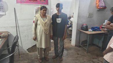 दुकान का ताला तोड़कर मोबाइल दुकान में चोरी करने वाले आरोपी को सिटी कोतवाली पुलिस ने गिरफ्तार किया