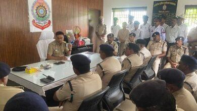 नवपदस्थ अतिरिक्त पुलिस अधीक्षक (यातायात) कौशलेंद्र देव पटेल ने संभाला पदभार, यातायात व्यवस्था को और अधिक सुदृढ़ बनाने के दिए निर्देश...