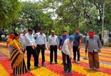 कलेक्टरेट परिसर में 50 लाख की लागत से पेविंग ब्लॉक कार्य का महापौर ने किया निरीक्षण