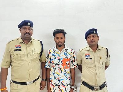 बीएसपी से फ्लू डस्ट परिवहन की आड़ में लौह स्क्रैप एवं कोक/कोयला चोरी के संगठित रैकेट का खुलासा, प्रकरण में 16वीं गिरफ्तारी, लोडर ऑपरेटर गिरफ्तार 1 बीएसपी से फ्लू डस्ट परिवहन की आड़ में लौह स्क्रैप एवं कोक/कोयला चोरी के संगठित रैकेट का खुलासा, प्रकरण में 16वीं गिरफ्तारी, लोडर ऑपरेटर गिरफ्तार