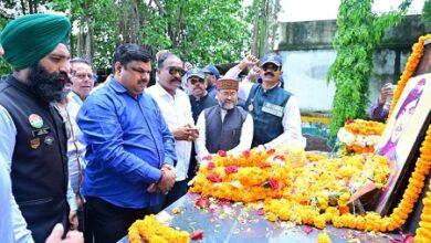 शहीद कौशल यादव के बलिदान को शिक्षा मंत्री गजेन्द्र यादव ने किया नमन...