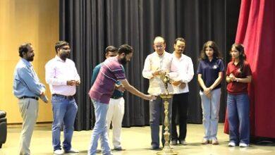 IIT Bhilai में नए छात्रों का भव्य स्वागत: डायरेक्टर बोले—'IIT पहुंचना मंजिल नहीं, असली सफर अब शुरू हुआ'