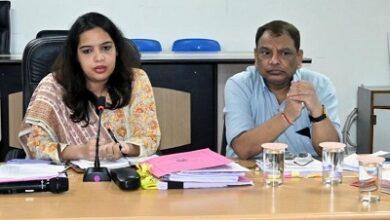राजस्व वसूली में तेजी लाने आयुक्त ने ली समीक्षा बैठक; एजेंसी को समय पर कर वसूली के दिए कड़े निर्देश