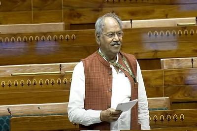 ग्रामीण भारत को बेहतर स्वास्थ्य सेवा मिले, इसके लिए 'भारत चिकित्सा सेवा आयोग' का गठन हो : सांसद बृजमोहन अग्रवाल 1 ग्रामीण भारत को बेहतर स्वास्थ्य सेवा मिले, इसके लिए 'भारत चिकित्सा सेवा आयोग' का गठन हो : सांसद बृजमोहन अग्रवाल
