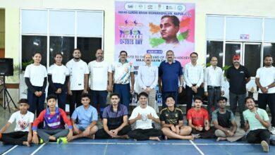 मैदान में गूंजा फिटनेस का जोश, मेजर ध्यानचंद की याद में युवाओं ने दिखाया खेल के प्रति जुनून... 13 मैदान में गूंजा फिटनेस का जोश, मेजर ध्यानचंद की याद में युवाओं ने दिखाया खेल के प्रति जुनून...