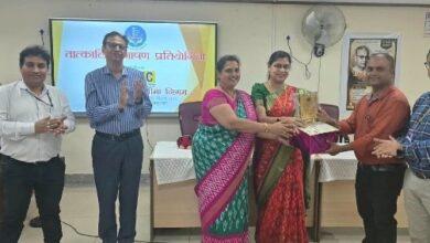 मंच पर मिली पर्ची, उसी विषय पर तुरंत भाषण; नराकास प्रतियोगिता में लोकेश जंघेल अव्वल...