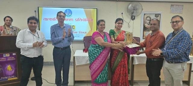 मंच पर मिली पर्ची, उसी विषय पर तुरंत भाषण; नराकास प्रतियोगिता में लोकेश जंघेल अव्वल...