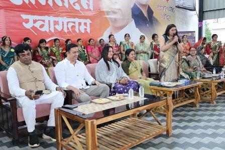 बीरा जी के अंगना में सजा तीज का रंग, खेल और सम्मान से खिला मातृशक्ति का उत्सव... 19 बीरा जी के अंगना में सजा तीज का रंग, खेल और सम्मान से खिला मातृशक्ति का उत्सव...