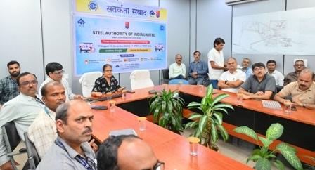बीएसपी में सतर्कता की नई पहल, ब्लास्ट फर्नेस अधिकारियों से हुआ सीधा संवाद... 5 बीएसपी में सतर्कता की नई पहल, ब्लास्ट फर्नेस अधिकारियों से हुआ सीधा संवाद...