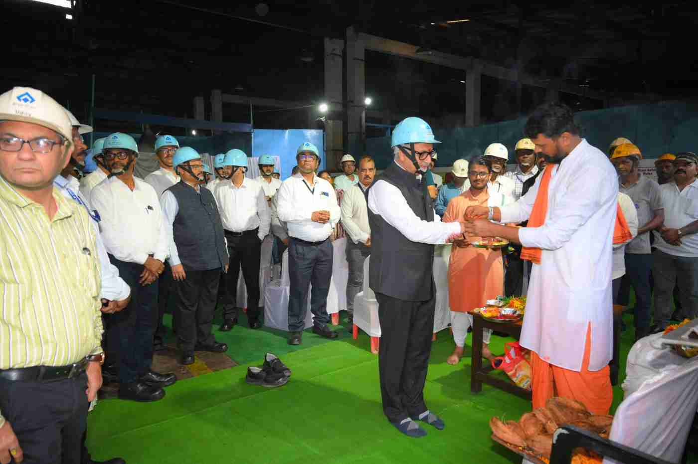 बीएसपी प्लांट गैरेज में बढ़ी तकनीकी ताकत, 5 नए उपकरणों से मजबूत हुआ ऑपरेशन... 14 बीएसपी प्लांट गैरेज में बढ़ी तकनीकी ताकत, 5 नए उपकरणों से मजबूत हुआ ऑपरेशन...