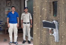 गुढियारी सोलर प्लांट निर्माण स्थल पर काम बंद कराने की धमकी देकर पिस्टल से फायरिंग करने वाला आरोपी गिरफ्तार, घटना में प्रयुक्त पिस्टल बरामद...
