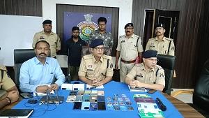 दुर्ग पुलिस की बड़ी कार्रवाई – बिहार से संचालित ऑनलाइन सट्टा गिरोह का भंडाफोड़, 03 आरोपी गिरफ्तार...