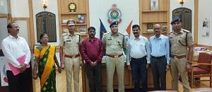 पुलिस विभाग से सेवानिवृत्त अधिकारी/कर्मचारियों का सम्मानपूर्वक विदाई समारोह संपन्न 1 पुलिस विभाग से सेवानिवृत्त अधिकारी/कर्मचारियों का सम्मानपूर्वक विदाई समारोह संपन्न