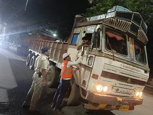 उप महानिरीक्षक /वरिष्ठ पुलिस अधीक्षक के निर्देशन में यातायात पुलिस दुर्ग द्वारा अतिक्रमण हटाने की कार्यवाही.... 1 उप महानिरीक्षक /वरिष्ठ पुलिस अधीक्षक के निर्देशन में यातायात पुलिस दुर्ग द्वारा अतिक्रमण हटाने की कार्यवाही....