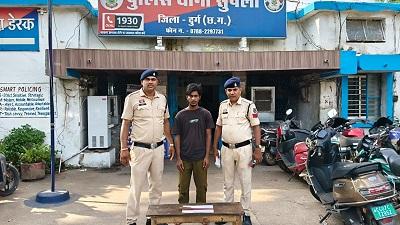 धारदार हथियार लहराकर राहगीरों को डराने वाला आरोपी गिरफ्तार...