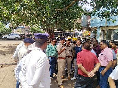 सुपेला क्षेत्र में यातायात व्यवस्था सुधारने हेतु व्यापारियों के साथ बैठक आयोजित की गई...