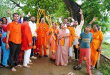 बरसते पानी में नहीं रुके शिवभक्तों के कदम, जितेन्द्र वर्मा के नेतृत्व में निकली भव्य कांवर यात्रा...