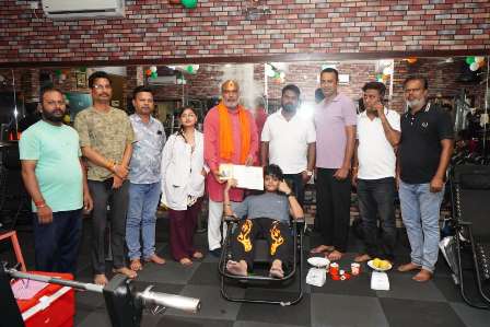 विधायक ललित चंद्राकर ने रक्तदाताओं को किया सम्मानित, बोले—“स्वास्थ्य के साथ समाजसेवा का संगम है युवान फिटनेस सेंटर”... 1 विधायक ललित चंद्राकर ने रक्तदाताओं को किया सम्मानित, बोले—“स्वास्थ्य के साथ समाजसेवा का संगम है युवान फिटनेस सेंटर”...