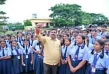 पेंड्रावन के छात्रों से मिले शिक्षा मंत्री, X पर सेल्फी साझा कर कहा—“बच्चे हमारा भविष्य हैं”...