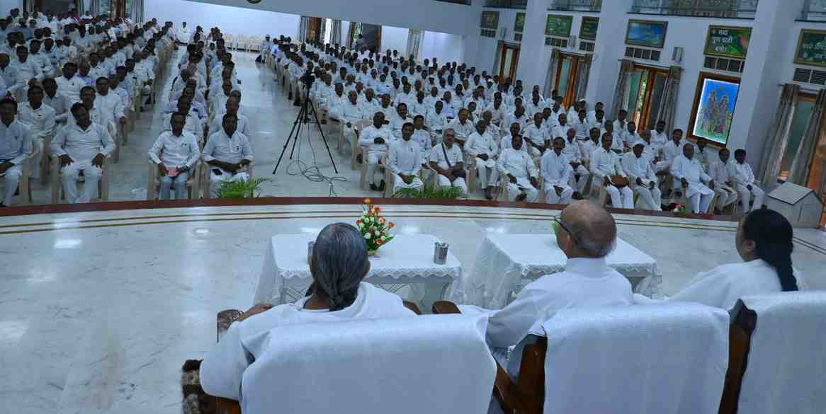 संतुलित जीवन से संवरेगा कार्यस्थल, सकारात्मक सोच बनेगी नई ताकत...