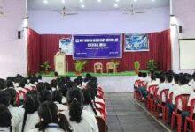 सेक्टर-10 स्कूल में साइबर सुरक्षा का पाठ, 400 विद्यार्थियों को ऑनलाइन ठगी से बचाव के बताए तरीके...