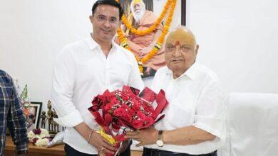 I.P. मिश्रा के जन्मदिन पर खास मुलाकात, इंद्रजीत सिंह छोटू ने दी हार्दिक शुभकामनाएं