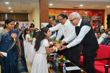बीएसपी में गुरुजनों का गौरव बढ़ा, 25 शिक्षकों व कर्मचारियों का सम्मान...