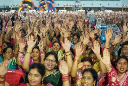 बहतराई में तीजा की धूम, लोकसंस्कृति के रंग में रंगा बिलासपुर... 8 बहतराई में तीजा की धूम, लोकसंस्कृति के रंग में रंगा बिलासपुर...