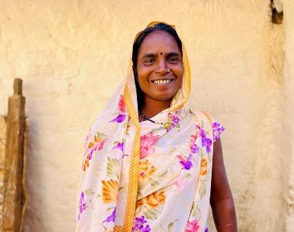 विशेष लेख : सेवा से सशक्तिकरण तक-बदलती जिंदगी की कहानियां लिख रहा सेवा संकल्प अभियान... 13 विशेष लेख : सेवा से सशक्तिकरण तक-बदलती जिंदगी की कहानियां लिख रहा सेवा संकल्प अभियान...