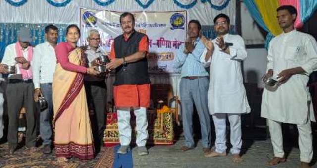 पहंदा में बच्चों ने दिखाई प्रतिभा, सांस्कृतिक प्रस्तुतियों से लेकर विज्ञान-गणित मॉडल तक छाई रचनात्मकता...