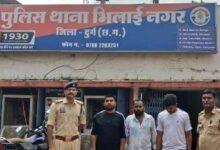 32 बंगला चौक पर पुलिस की दबिश, अवैध पिस्टल और कारतूस के साथ तीन गिरफ्तार