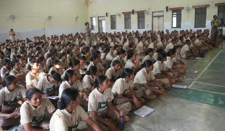 CISF RTC उतई में साइबर ठगी पर पुलिस का अलर्ट, 1000 जवानों को दिए सुरक्षा मंत्र