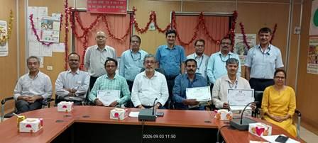 उत्कृष्ट प्रदर्शन को मिला सम्मान, आरएसएम के तीन कर्मियों को ‘कर्म शिरोमणि’ पुरस्कार... 1 उत्कृष्ट प्रदर्शन को मिला सम्मान, आरएसएम के तीन कर्मियों को ‘कर्म शिरोमणि’ पुरस्कार...