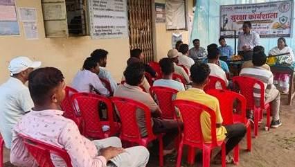 गाड़ाडीह में विद्युत सुरक्षा कार्यशाला, शून्य दुर्घटना का लक्ष्य... 10 गाड़ाडीह में विद्युत सुरक्षा कार्यशाला, शून्य दुर्घटना का लक्ष्य...