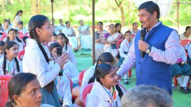 विद्यार्थियों से नैतिकता पर संवाद, बीएसपी के युवा अधिकारियों को सतर्कता का संदेश...