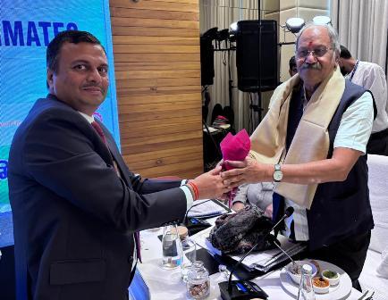 संसदीय प्राक्कलन समिति की बैठक में सांसद बृजमोहन अग्रवाल ने रायपुर एयरपोर्ट को अंतरराष्ट्रीय दर्जा... 13 संसदीय प्राक्कलन समिति की बैठक में सांसद बृजमोहन अग्रवाल ने रायपुर एयरपोर्ट को अंतरराष्ट्रीय दर्जा...