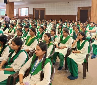 एमजीएम स्कूल में गूंजा ‘हर घर स्वदेशी, हर युवा उद्यमी’ का संदेश...
