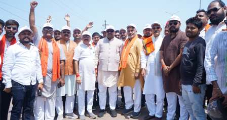 दुर्ग पहुंची वडनगर-वाराणसी जल जन कलश यात्रा, बाइक रैली से हुआ स्वागत... 4 दुर्ग पहुंची वडनगर-वाराणसी जल जन कलश यात्रा, बाइक रैली से हुआ स्वागत...