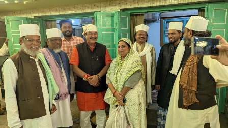 उर्स पाक में पहुंचे सांसद विजय बघेल, चादर शरीफ पेश कर मांगी अमन-चैन और खुशहाली की दुआ...
