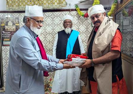 उर्स पाक में पहुंचे सांसद विजय बघेल, चादर शरीफ पेश कर मांगी अमन-चैन और खुशहाली की दुआ...