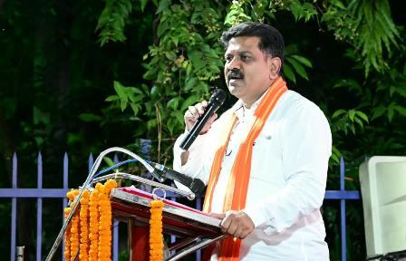 पत्रकार स्व. पंकज शर्मा की प्रतिमा का उप मुख्यमंत्री श्री विजय शर्मा ने किया अनावरण, पत्रकारिता में योगदान को किया गया याद...