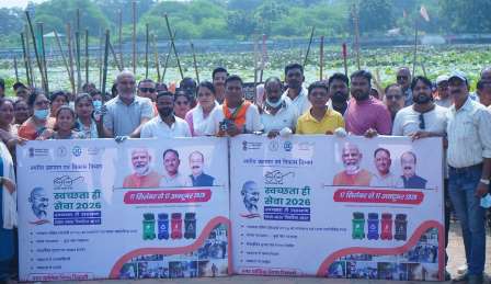 पुरई में गांधी-शास्त्री जयंती पर गूंजा स्वच्छता का संदेश, विधायक ललित चंद्राकर ने किया श्रमदान... 11 पुरई में गांधी-शास्त्री जयंती पर गूंजा स्वच्छता का संदेश, विधायक ललित चंद्राकर ने किया श्रमदान...