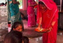 महाअष्टमी पर नगर पालिक निगम, दुर्ग परिसर स्थित मां दुर्गा मंदिर में महापौर अलका बाघमार ने किया कन्या पूजन, कन्याओं को भोजन कराकर लिया आशीर्वाद...