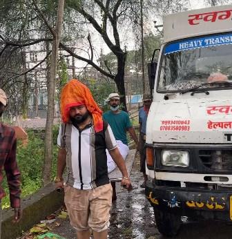 11 दिन बाद खारुन नदी में मिले अज्ञात शव को मिला सम्मान, सर्व समाज कल्याण समिति ने कराया अंतिम संस्कार
